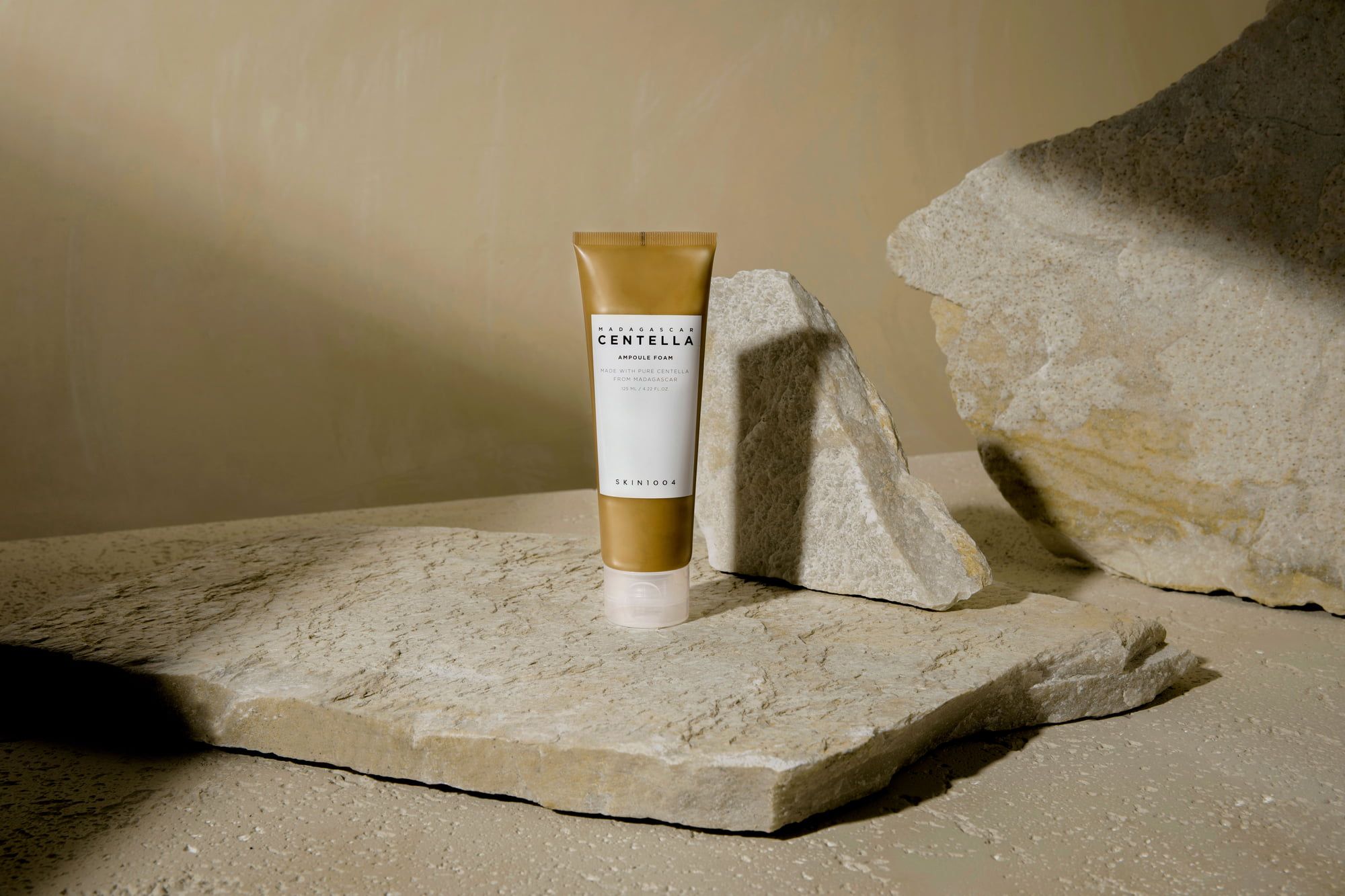 فوم شوینده آمپولی سنتلا ماداگاسکار اسکین 1004 SKIN 7 skin1004 madagascar centella ampoule foam 125 ml 493573 fr